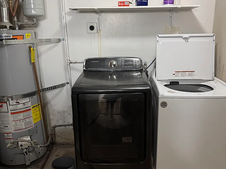 350 W 1045 N — Photo 24