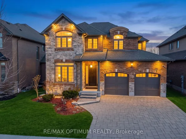 829 Copper Ridge Dr, Waterloo, ON N2K 0B5