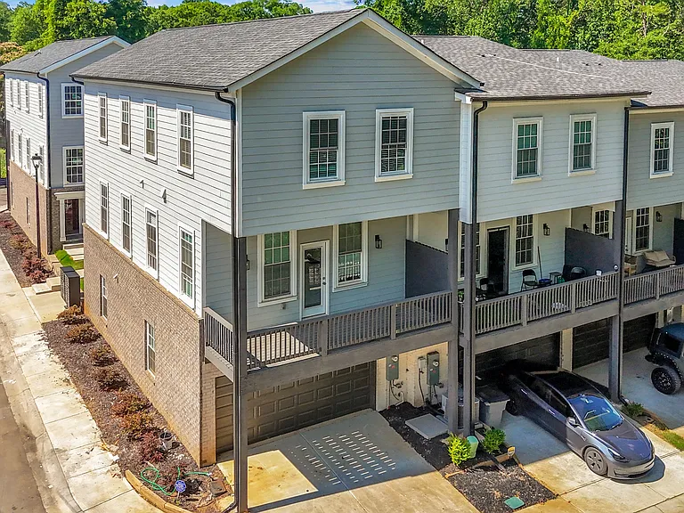 3165 Dogwood Dr #106 — Photo 2
