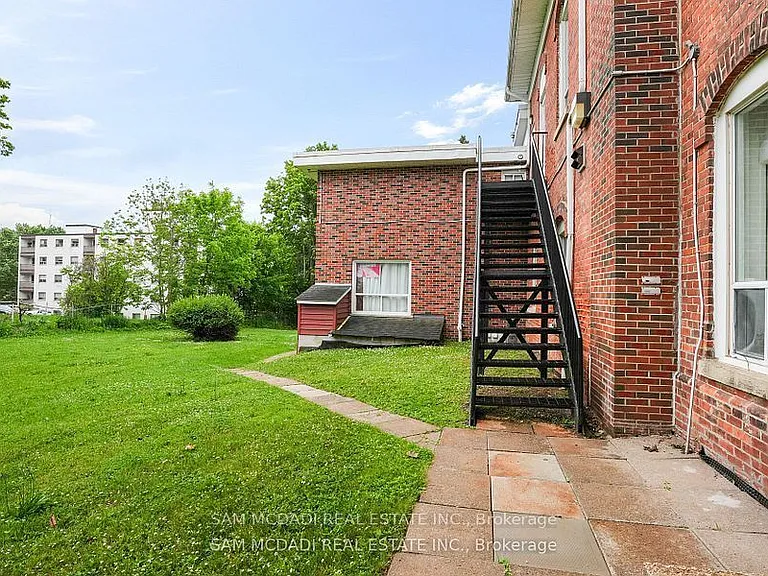 15 Faulkner St #104 — Photo 14