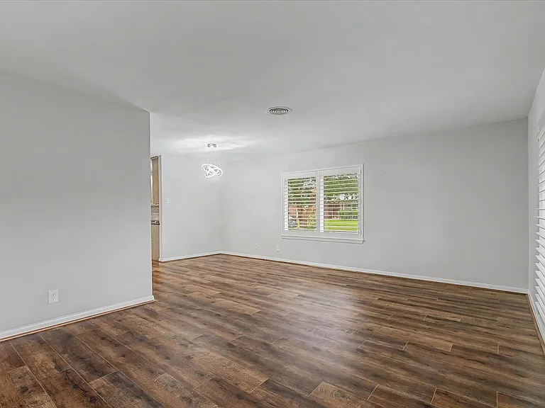 2123 Ridgecrest Dr — Photo 16