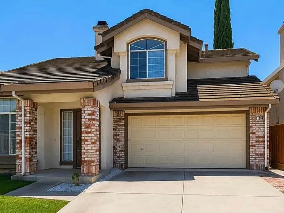 1880 Paradise Valley Ct