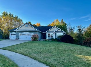 3528 Daffodil Dr SW, Grand Rapids, MI 49534