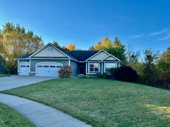 3528 Daffodil Dr SW, Grand Rapids, MI 49534