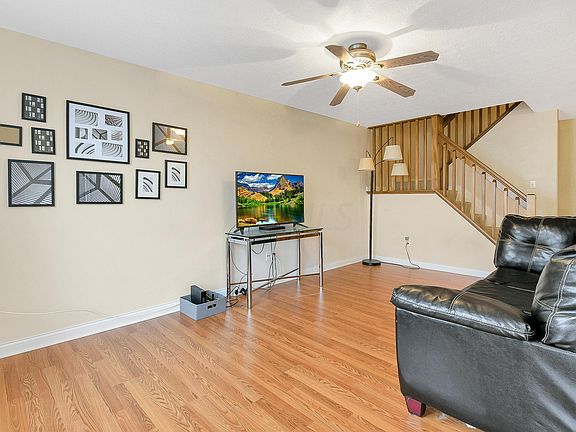 4th image of 8291 Catalpa Ridge Dr