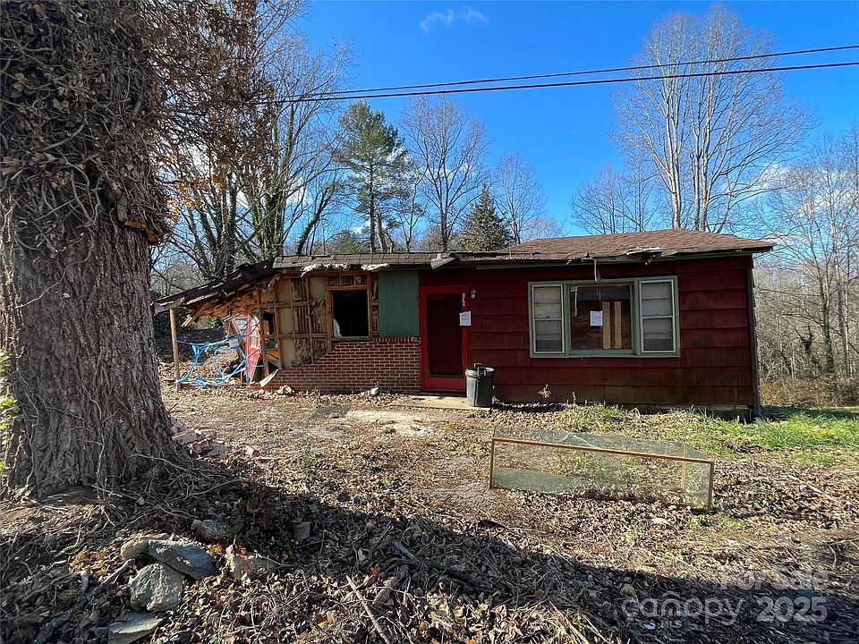 1st image of 819 Montclair Cir NW