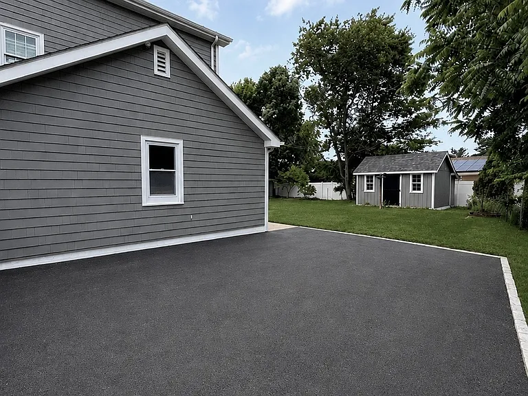 560 Old Town Rd — Photo 22