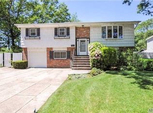 764 Commack Rd, Brentwood, NY 11717