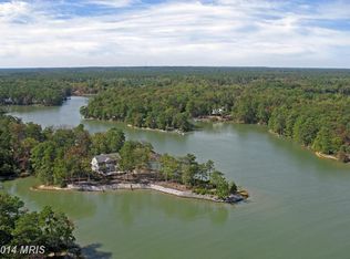 768 Twin Harbor Rd, Reedville, VA