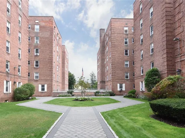 70 Locust Avenue #B106, New Rochelle, NY 10801