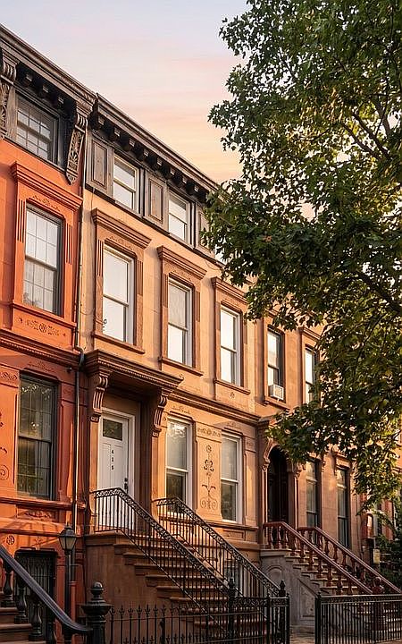 1st image of 479 Putnam Ave