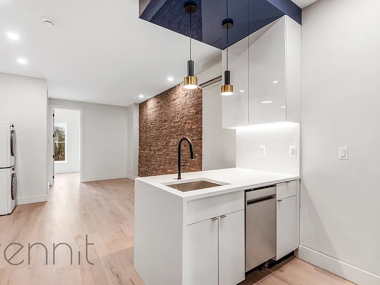 893 4th Ave #3L — Photo 12
