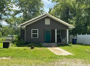 1424 Cedar St, Bismarck, MO 63624