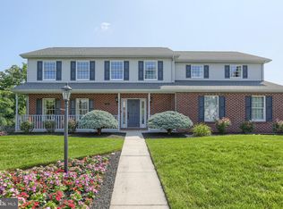 581 James Dr, Harrisburg, PA 17112
