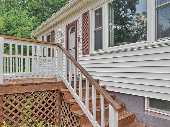 3rd image of 2896 Loch Haven Dr