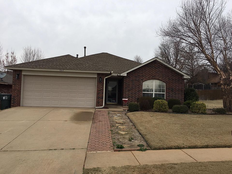 1st image of 1217 Northern Hills Ln