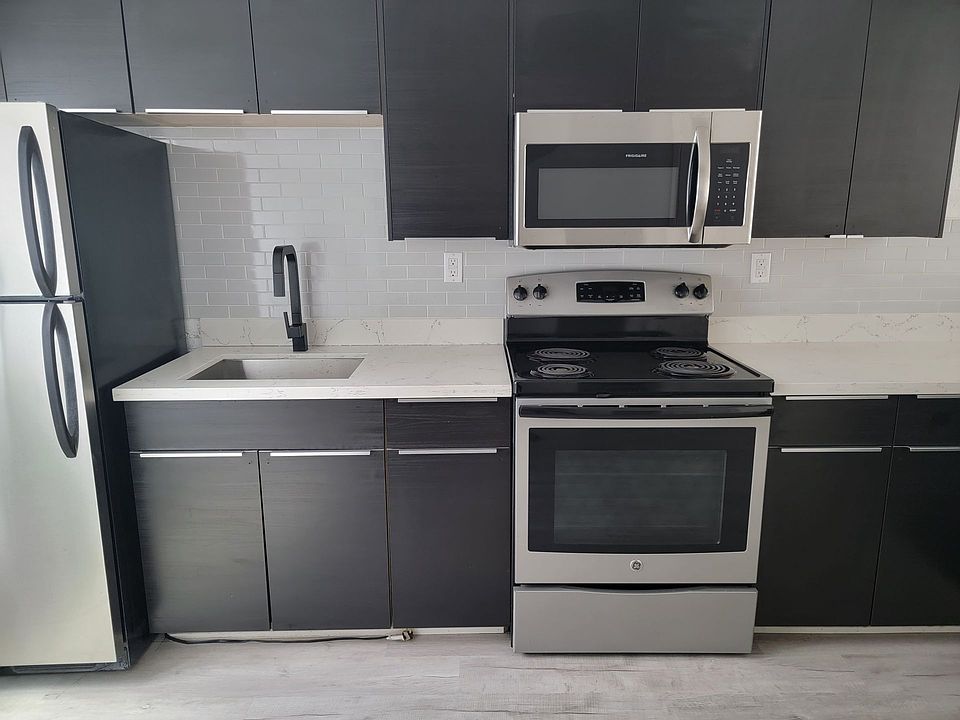 1st image of 1206 E Lemon St #C49ddebbd