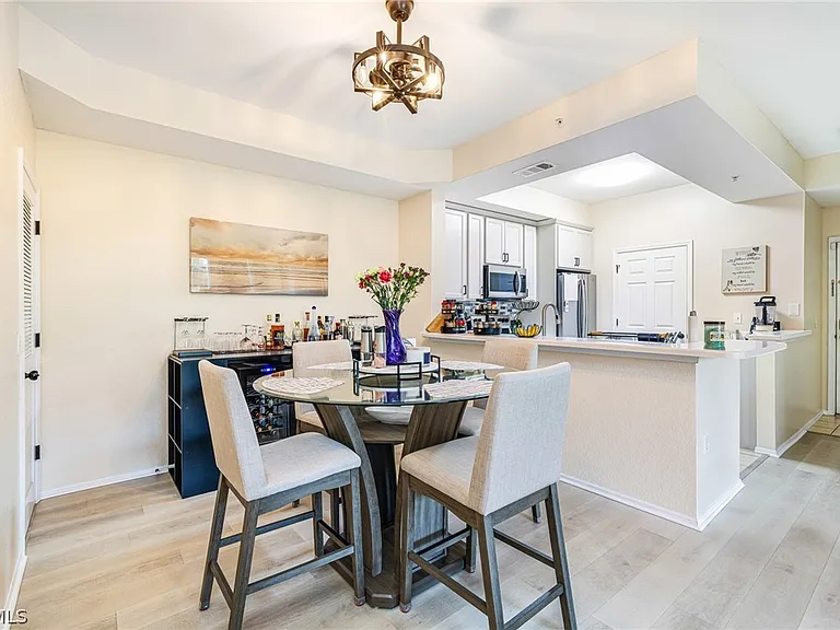 9055 Colby Dr #2213 — Photo 9