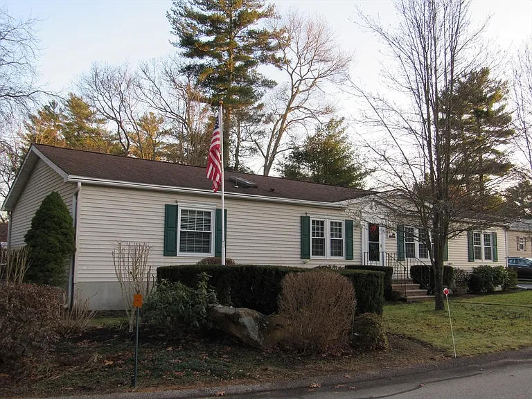 2 Heather Ln — Photo 3