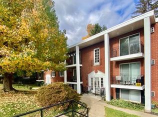 1810 National Road B2 106, Wheeling, WV 26003