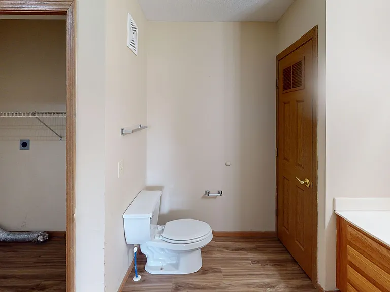 Duck Creek Apartments — Photo 46
