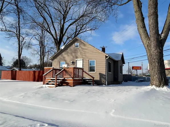 1005 Emerson Ave, Pontiac, MI 48340