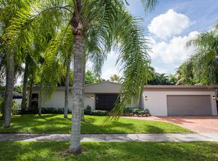 9320 Nautilus Dr, Cutler Bay, FL 33189