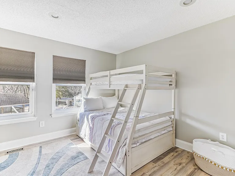 578 Foxpaw Trl — Photo 20