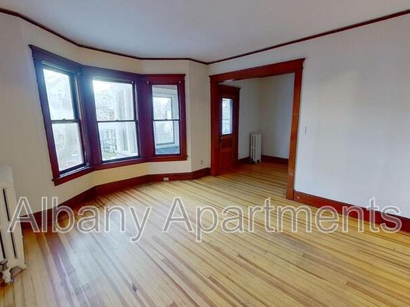 11 Alden Ave #2