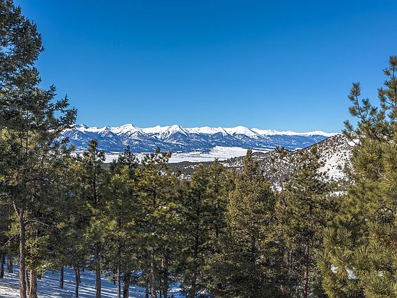2nd image of 952 Matterhorn Cir N