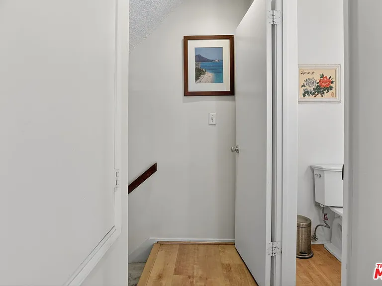 184 N Crescent Dr — Photo 23