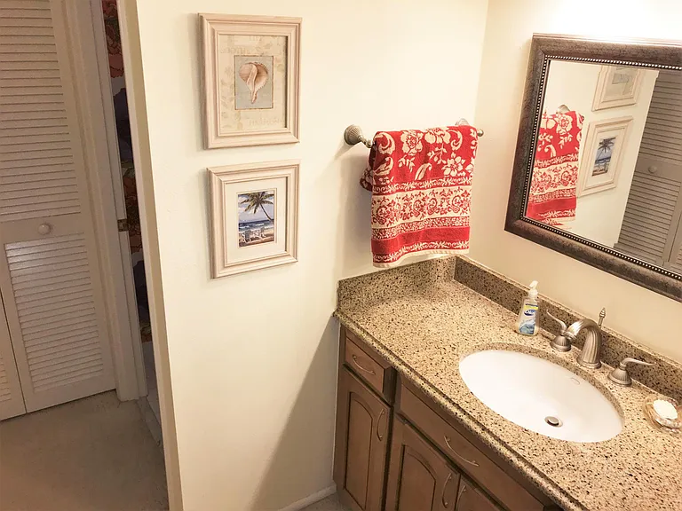 577 Lakeside Dr — Photo 14