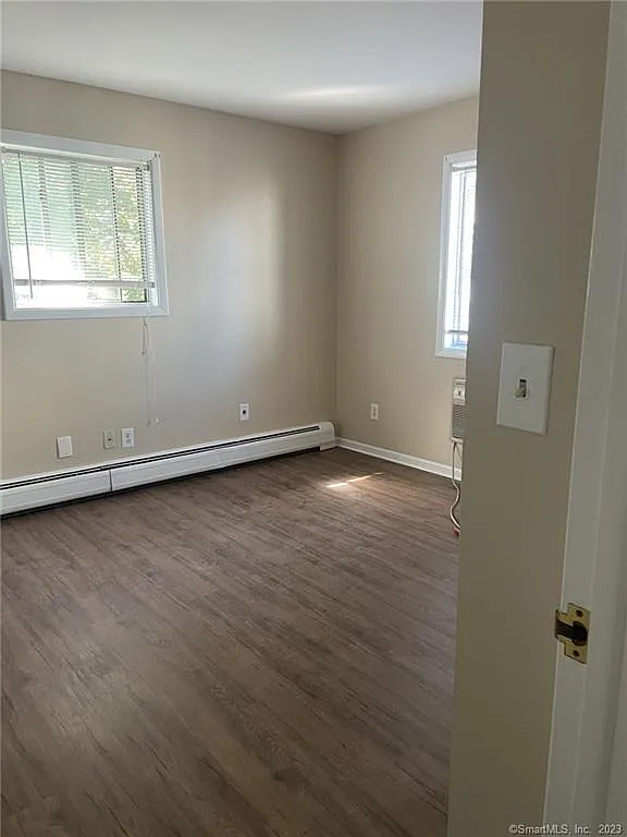 711 Black Rock Tpke — Photo 3