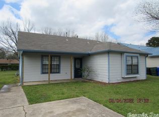 1313 Collier Dr, Conway, AR 72032
