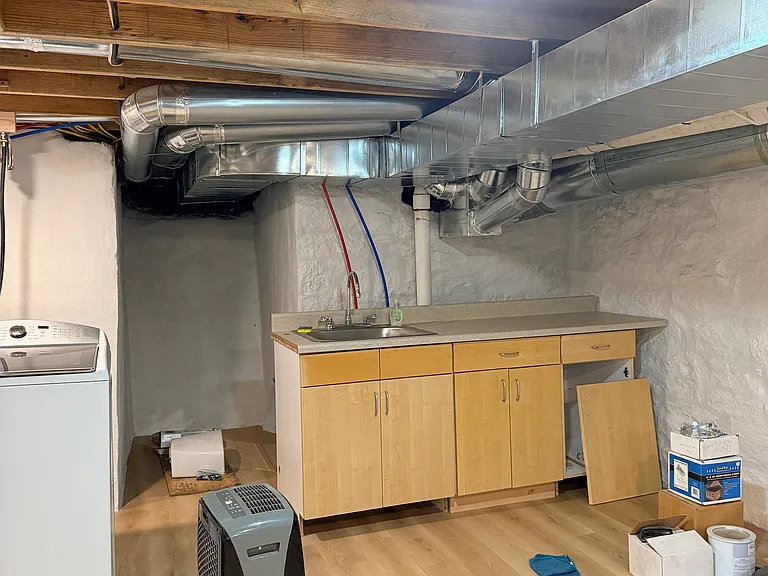 1321 Columbus Ave — Photo 33