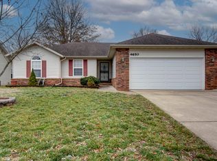 4650 W University St, Springfield, MO 65802