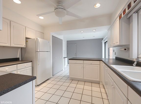 3rd image of 1477 Avignon Ct