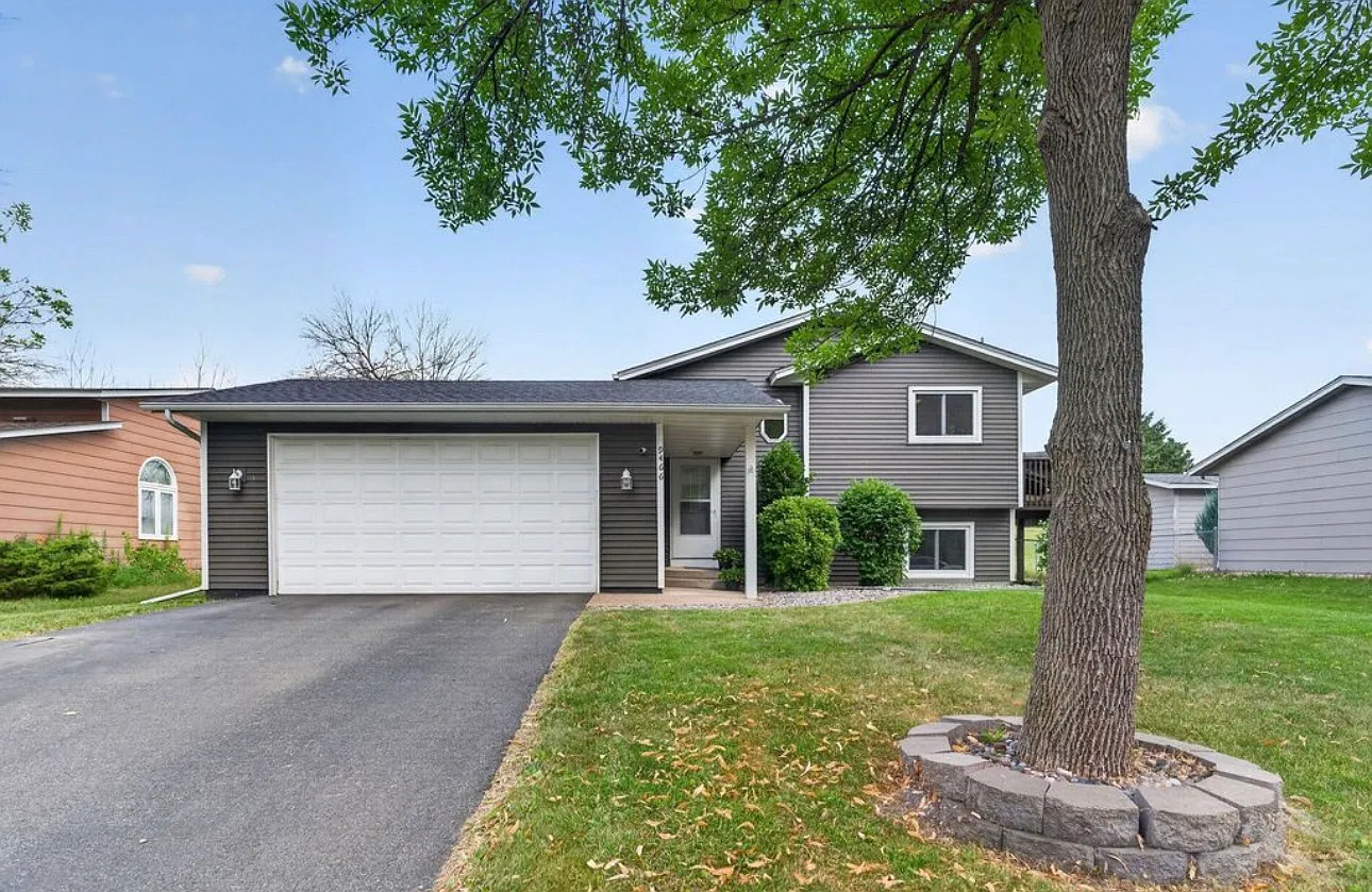 3 bed, 1662 sqft, $2,950 — Photo 2