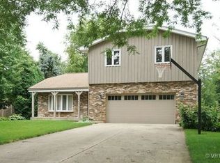 4431 Denny Ct, Rolling Meadows, IL 60008