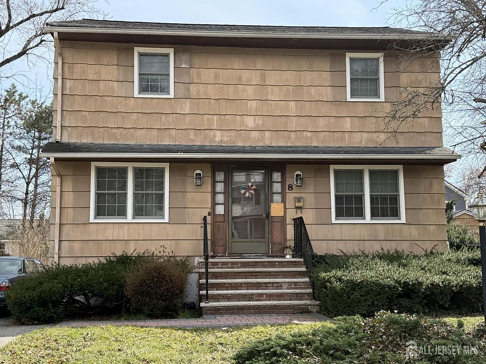 1st image of 8 Richard Ave