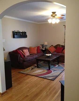 5th image of 1606 Elmwood Ave #A