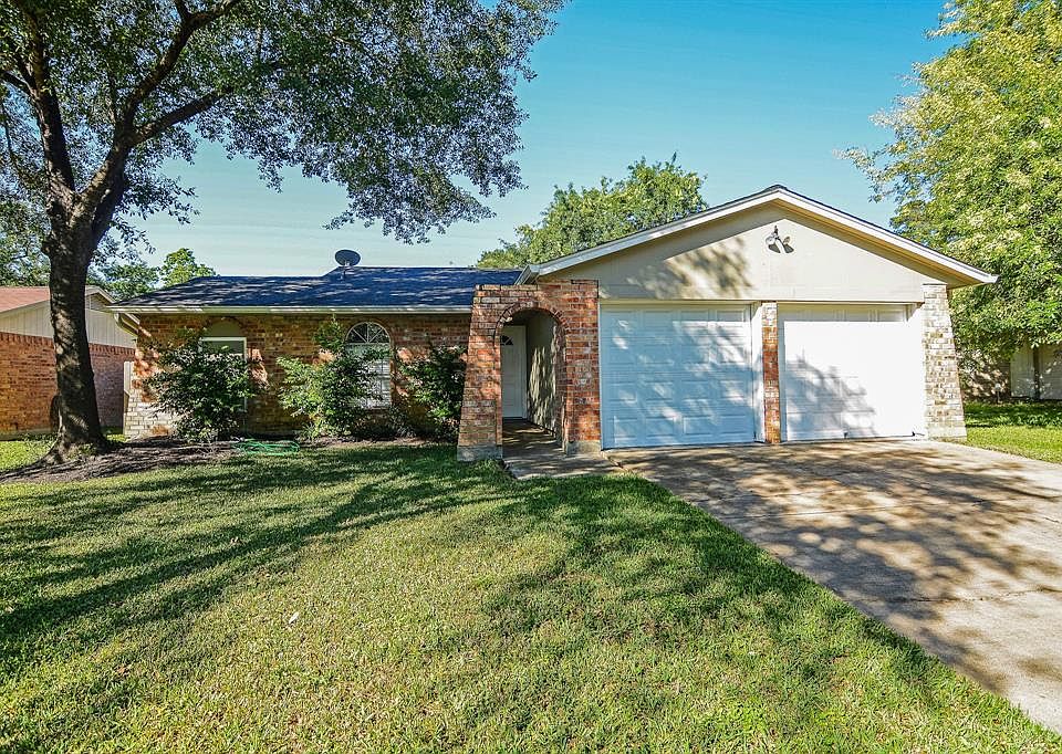 1st image of 14423 Cypress Branch Dr