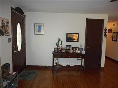 4th image of 207 McCormick Dr
