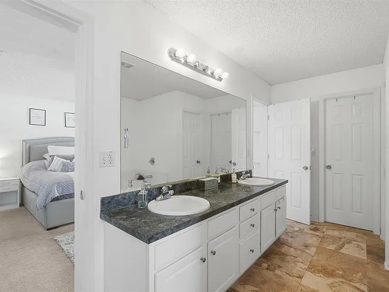 6 Reybury Ln — Photo 30