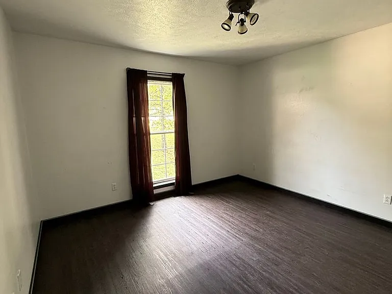 360 Tall Oaks Dr — Photo 45