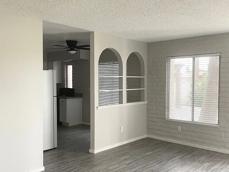 407 N Williams — Photo 9