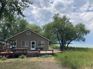 9104 Crescent Bch, Sodus Point, NY 14555