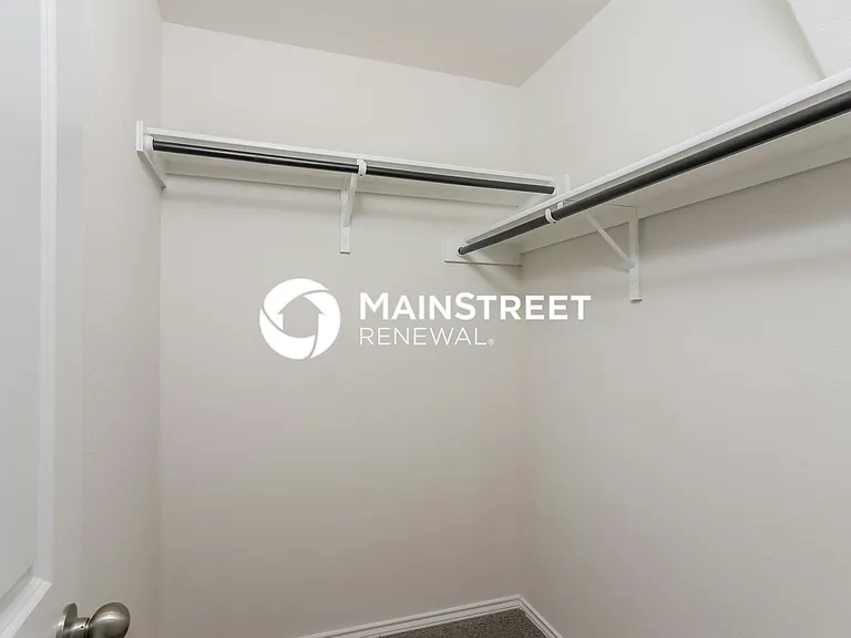 Walk In Closet