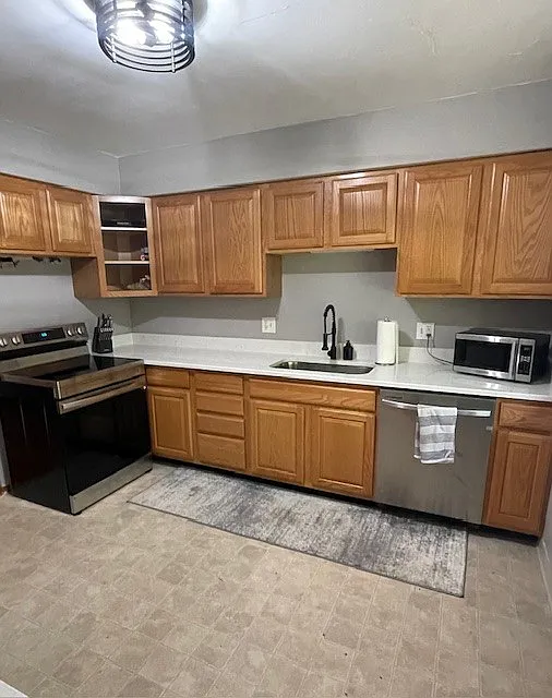 Fantastic Beaverdale Duplex! — Photo 4
