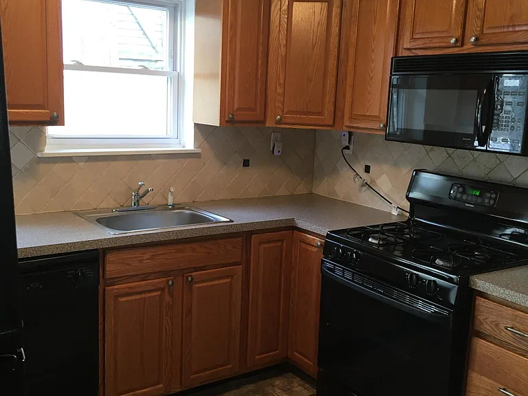 Kitchen with wood look tile